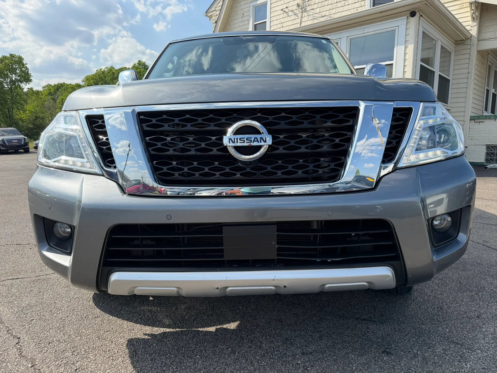 Used 2018 Nissan Armada SL w/ Moonroof Package AWD/4WD image 11