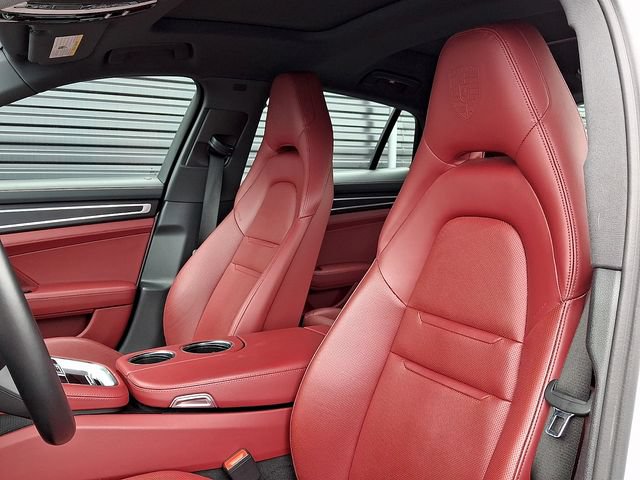 Certified 2023 Porsche Panamera 4 Platinum Edition AWD/4WD image 5