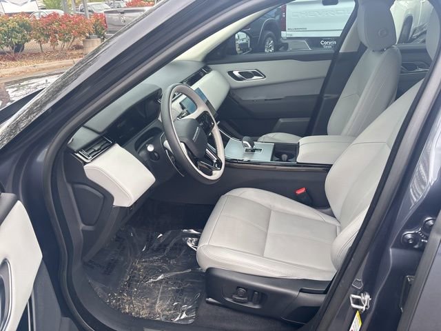 Used 2025 Land Rover Range Rover Velar S AWD/4WD image 9