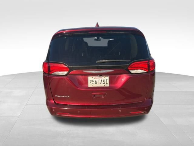 Used 2017 Chrysler Pacifica LX image 8