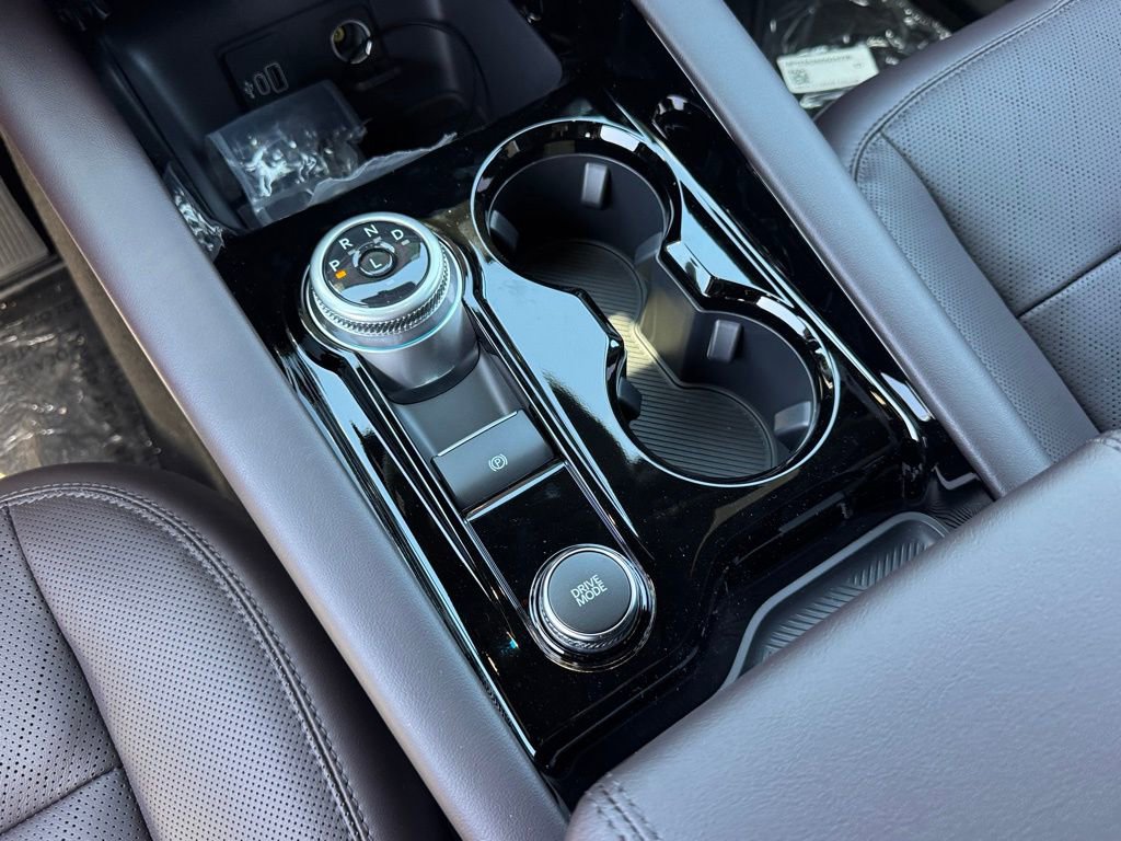 New 2026 Ford Explorer Platinum image 23