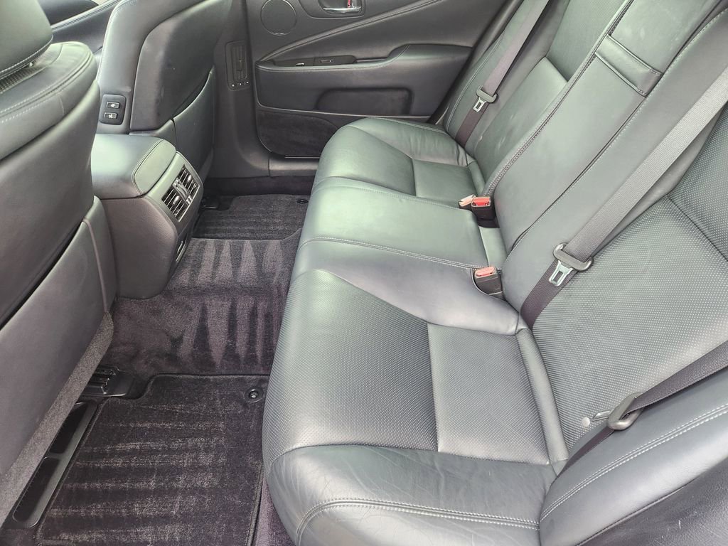 Used 2016 Lexus LS 460 w/ Comfort Package RWD image 31