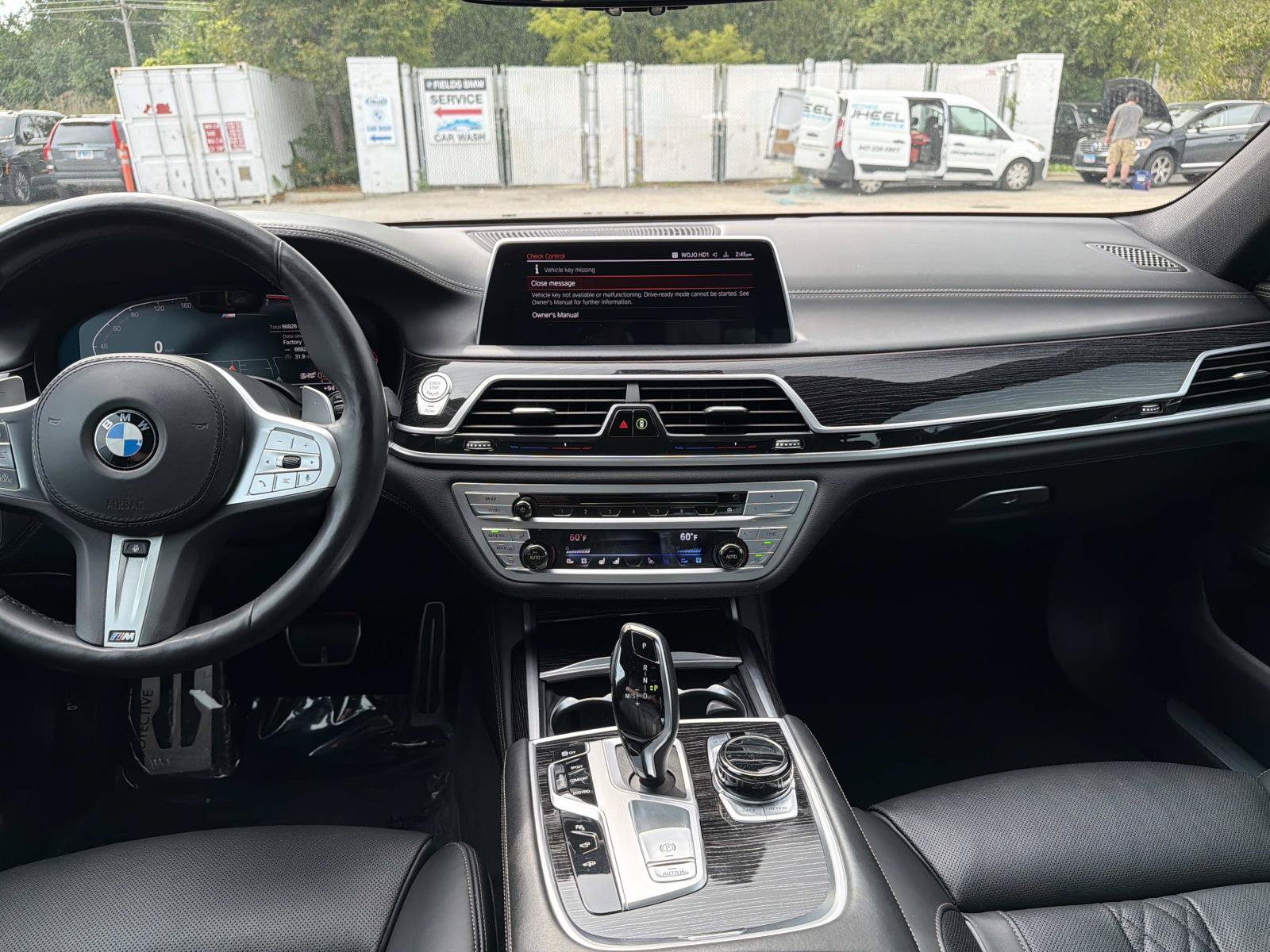 Used 2020 BMW 750i xDrive w/ Executive Package AWD/4WD image 15