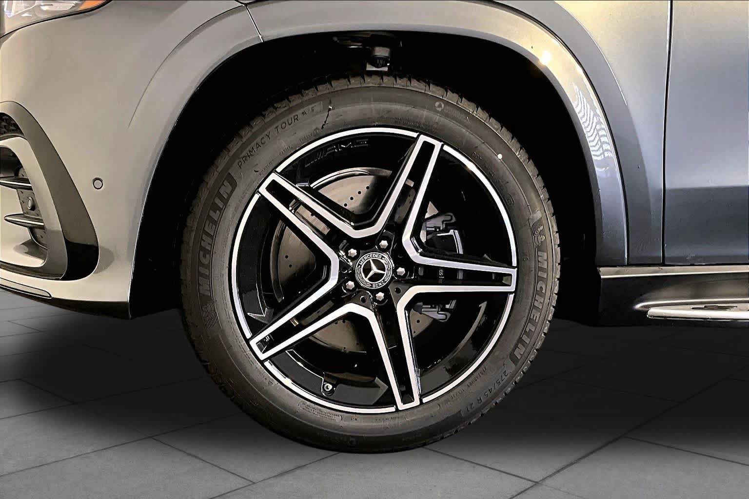 New 2026 Mercedes-Benz GLS 450 4MATIC image 17