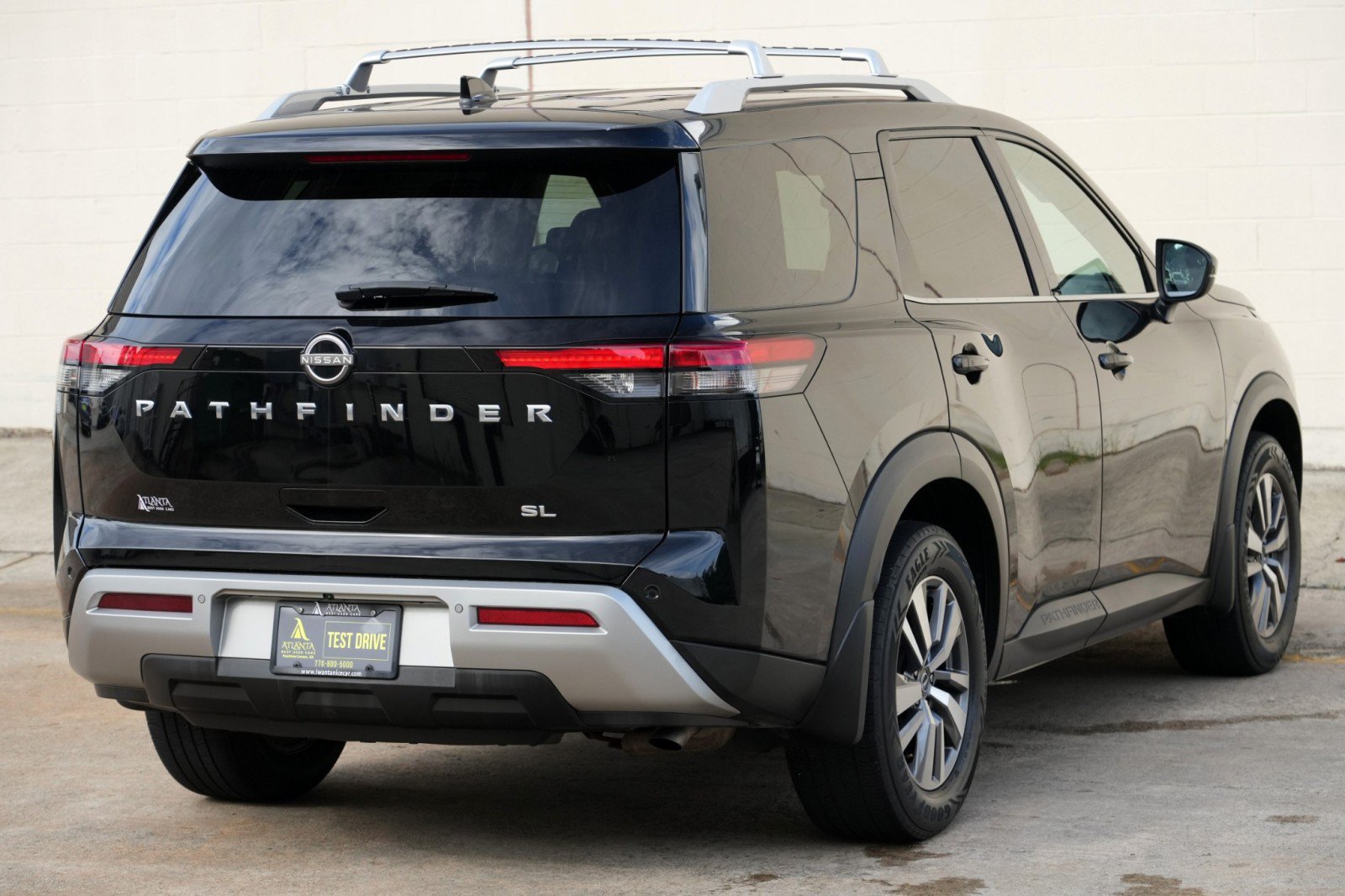 Used 2022 Nissan Pathfinder SL FWD image 50