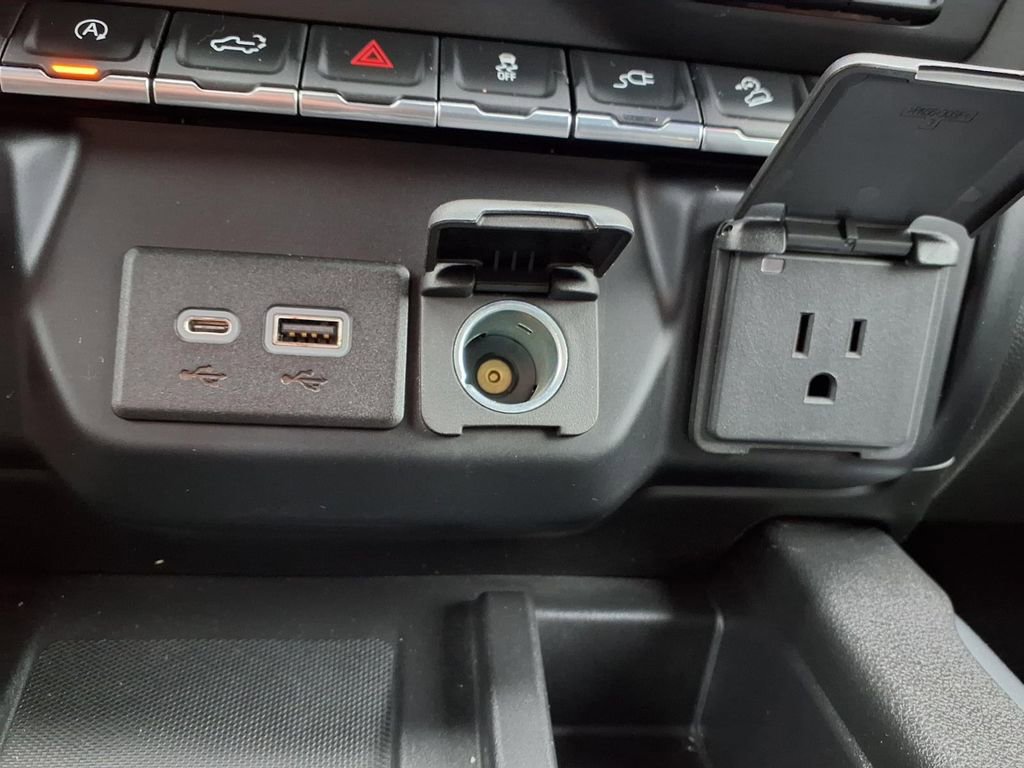 Used 2019 GMC Sierra 1500 AT4 w/ AT4 Premium Package AWD/4WD image 11