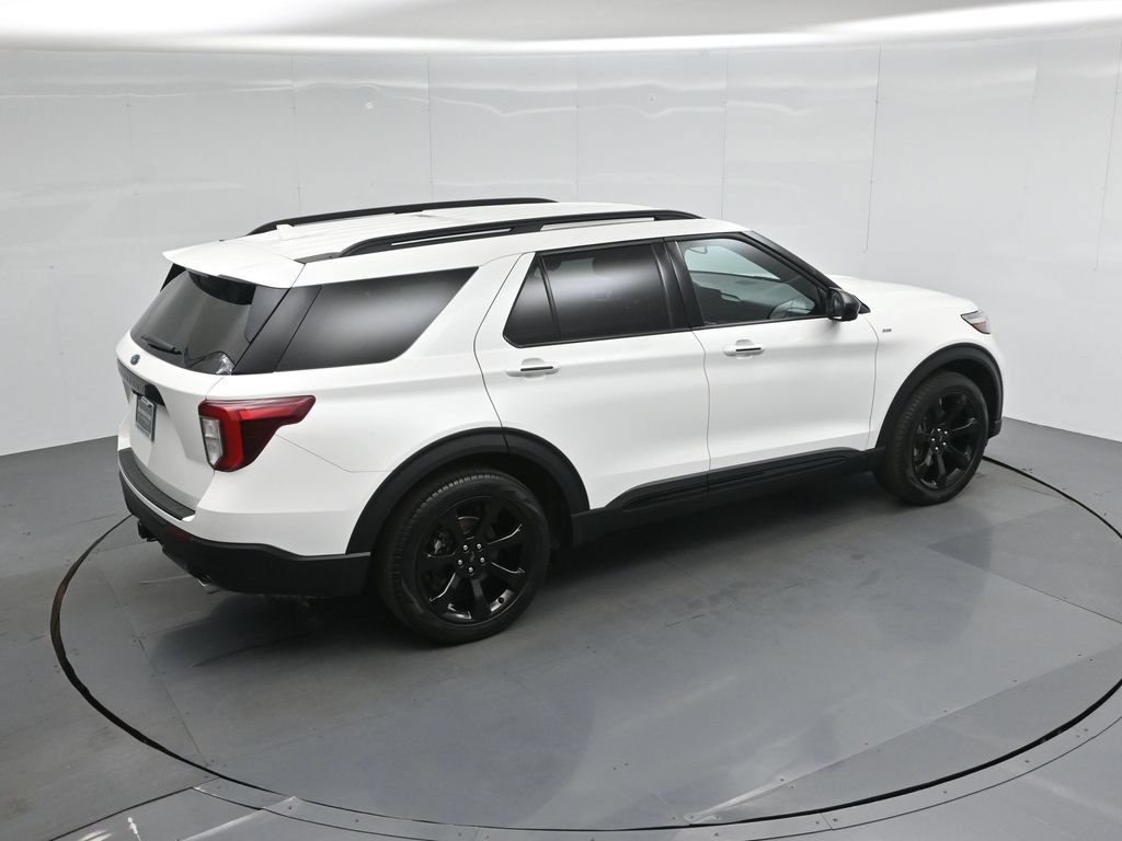 Certified 2023 Ford Explorer ST-Line w/ Class IV Trailer Tow Package RWD image 39