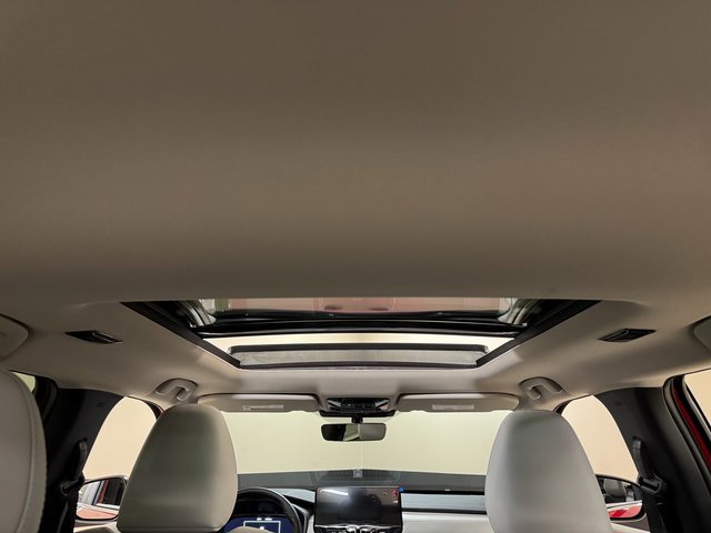 New 2025 Mitsubishi Outlander SE image 21