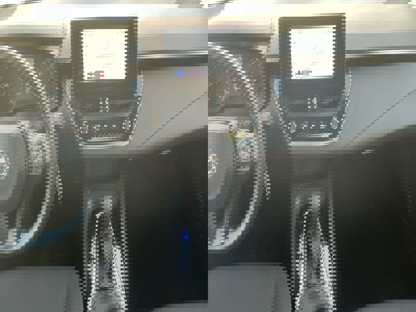 Used 2024 Toyota Corolla LE image 12