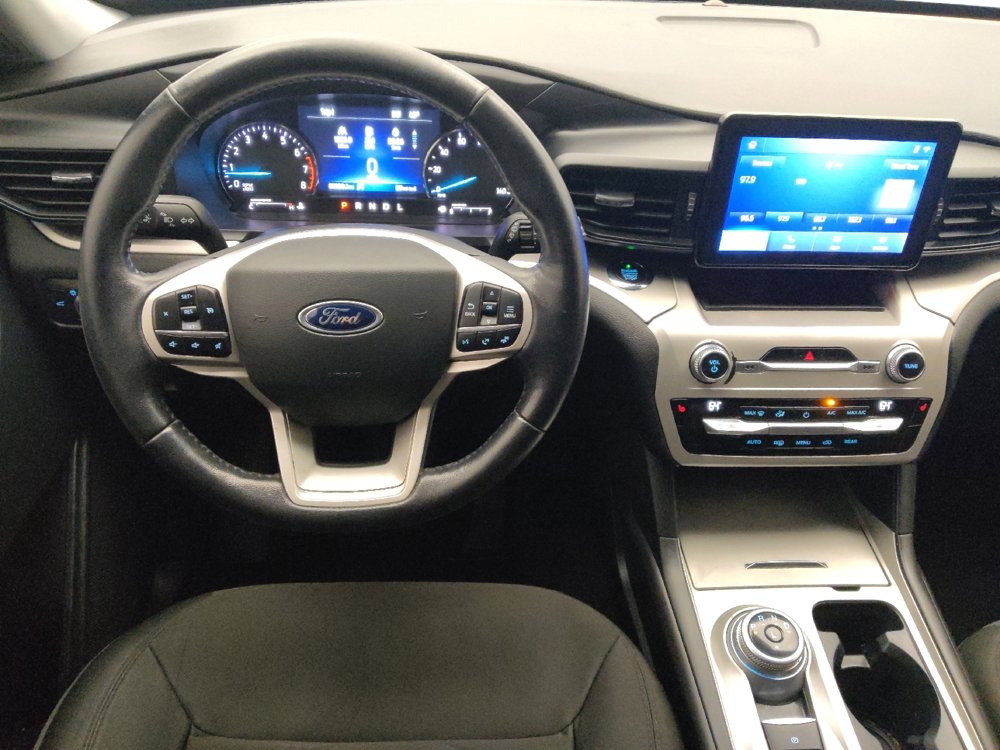Used 2021 Ford Explorer XLT image 22