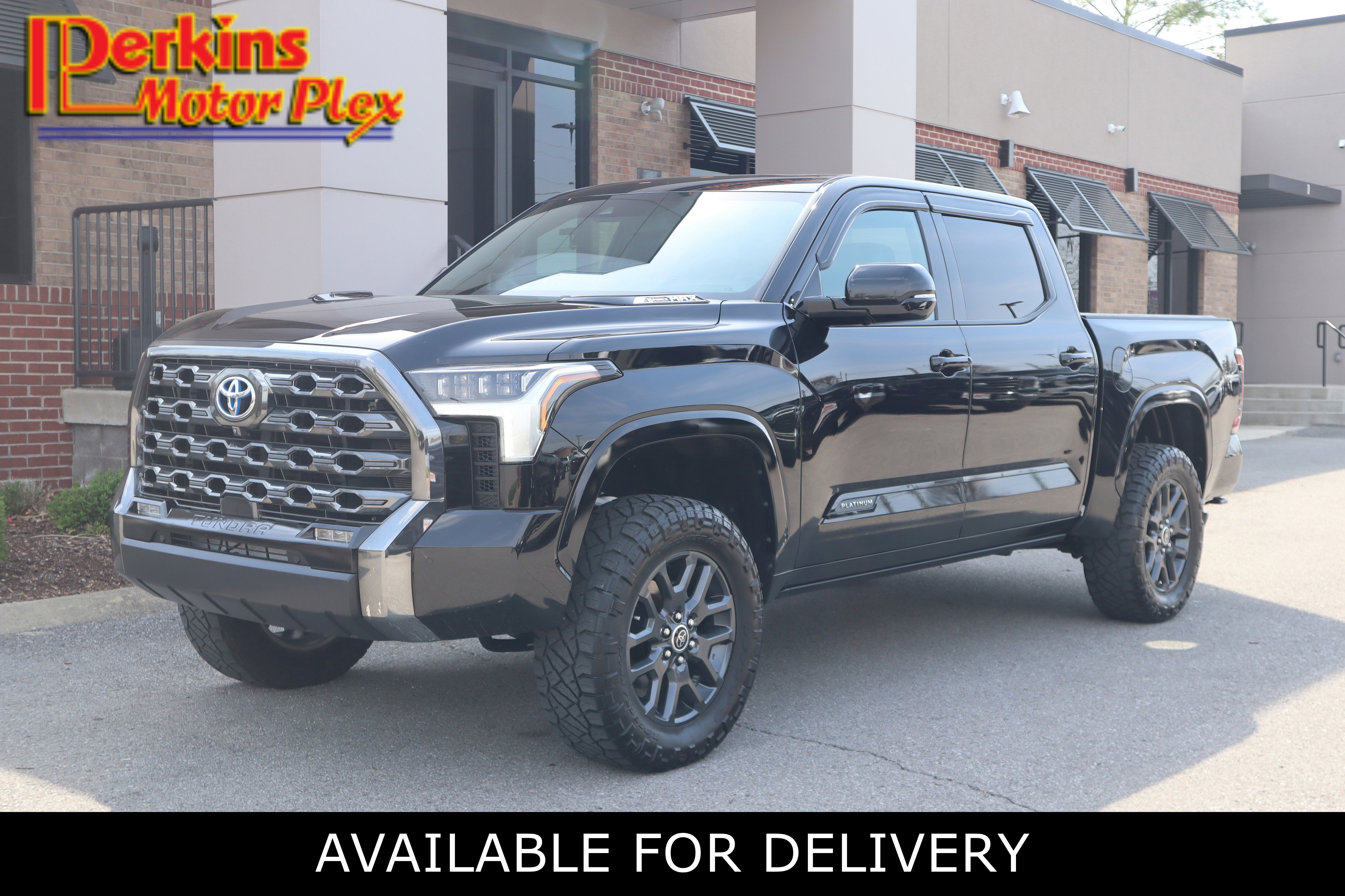Used 2023 Toyota Tundra Platinum w/ Advanced Package image 1
