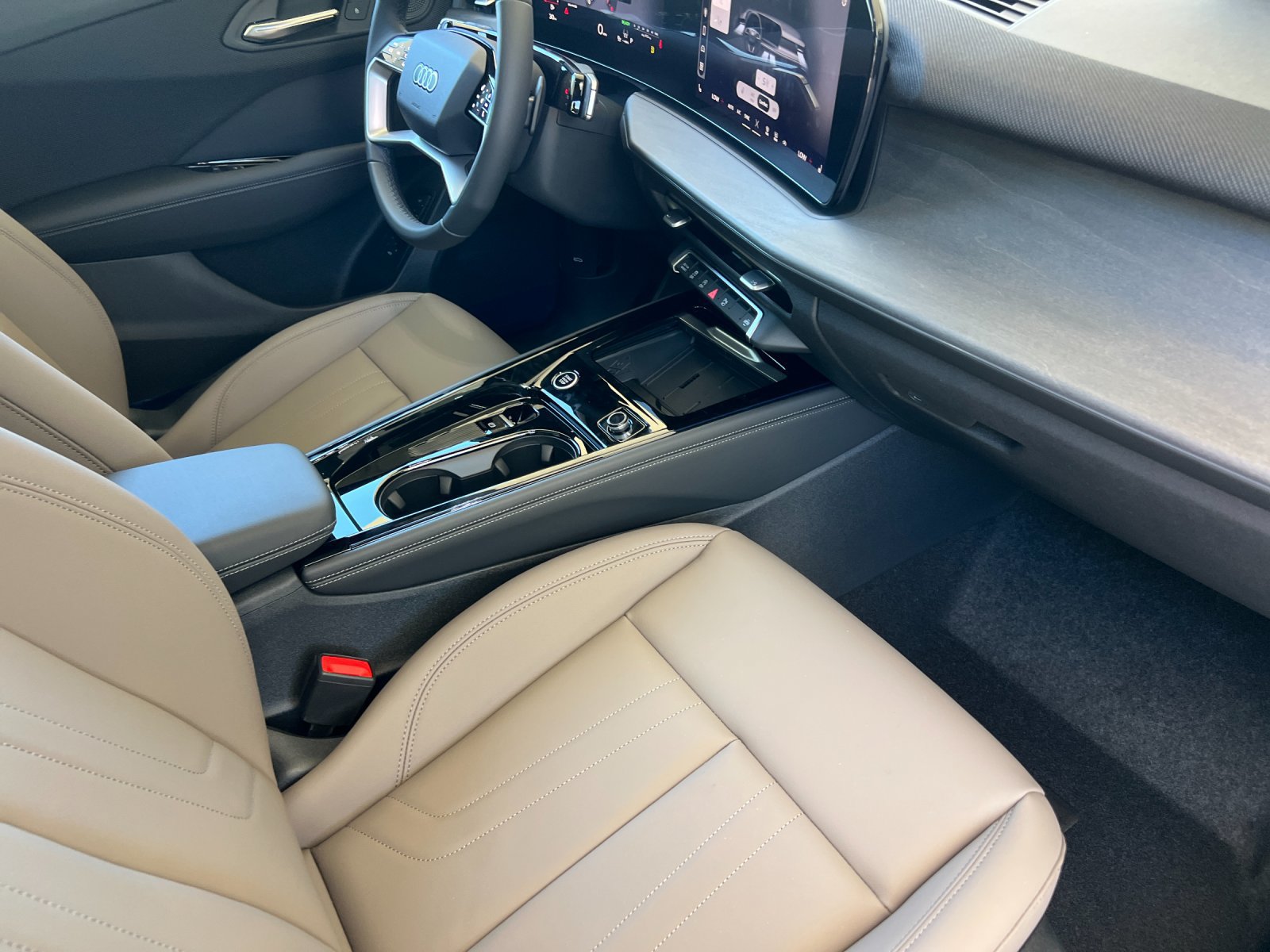 New 2026 Audi Q3 quattro 2.0T AWD/4WD image 16