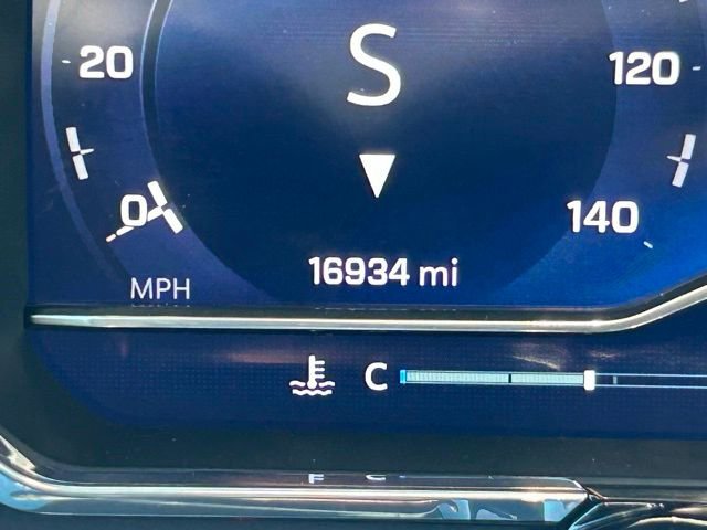 Certified 2024 Chevrolet Silverado 2500 LTZ w/ LTZ Convenience Package image 20