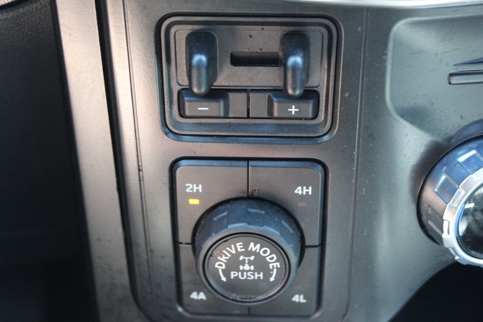 Used 2022 Ford F150 Raptor w/ Equipment Group 801A High AWD/4WD image 35