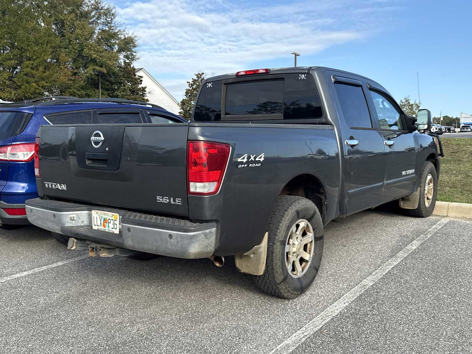 Used 2006 Nissan Titan LE w/ (U01) Nissan Navigation Pkg image 2
