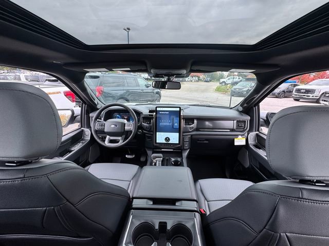 New 2025 Ford F150 Lightning Lariat image 19