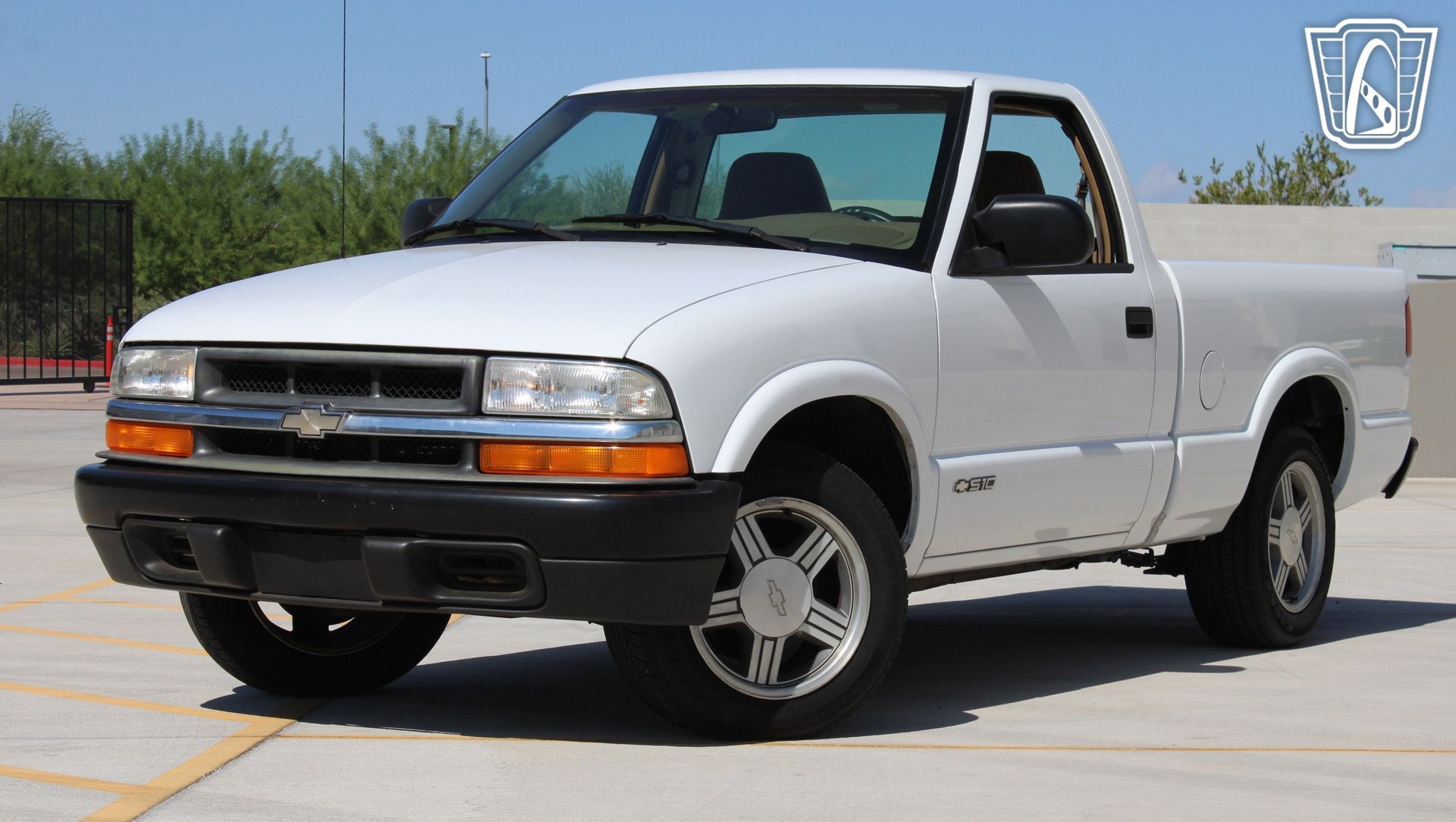 Used 1998 Chevrolet S10 Pickup 2WD Regular Cab image 3