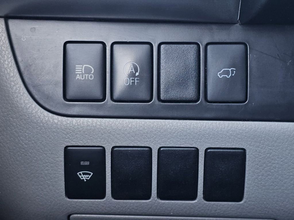Used 2018 Toyota Highlander XLE AWD/4WD image 13