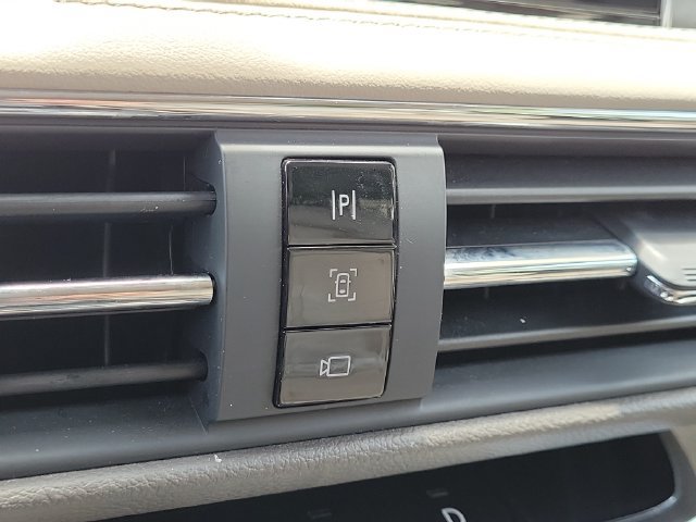 Certified 2022 Lincoln Corsair Reserve FWD image 28