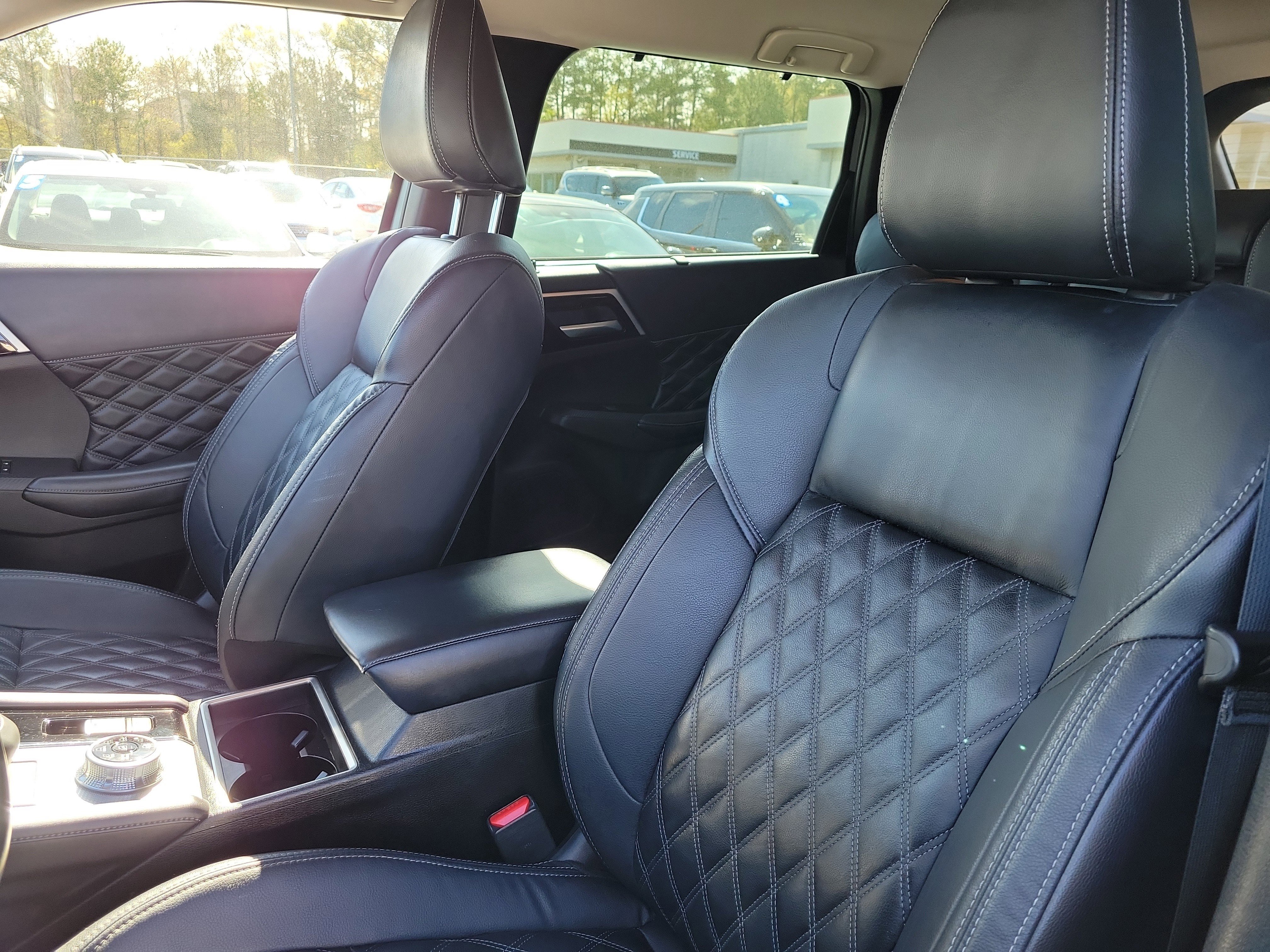 Used 2023 Mitsubishi Outlander SEL image 16