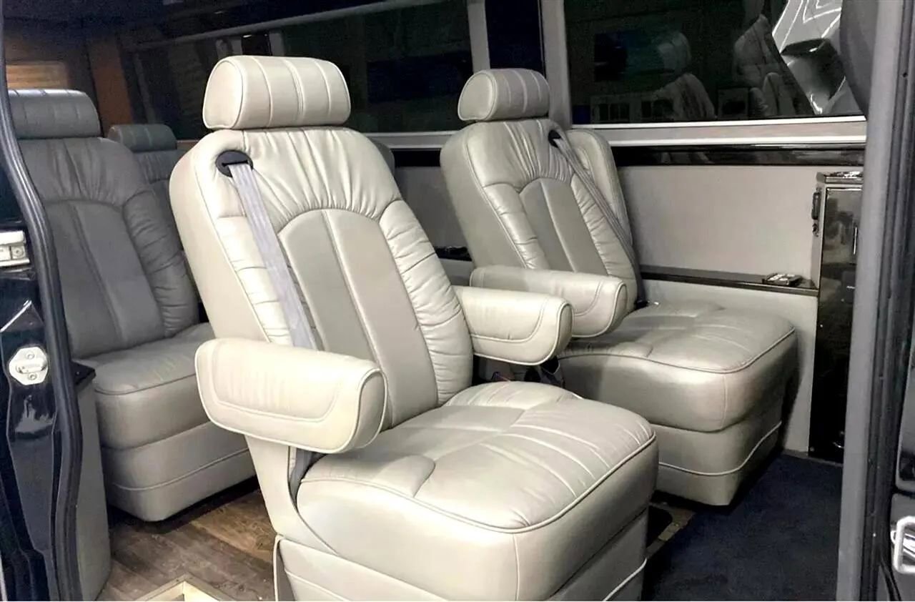 Used 2016 Mercedes-Benz Sprinter 2500 image 9