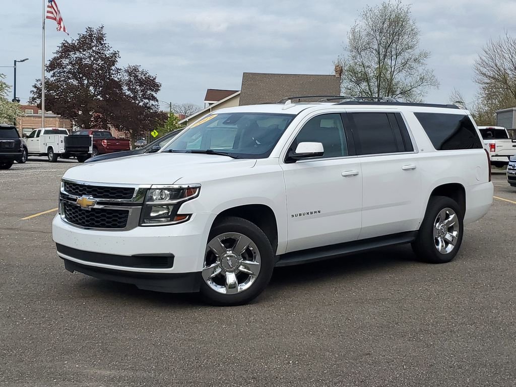 Used 2018 Chevrolet Suburban LT AWD/4WD image 32