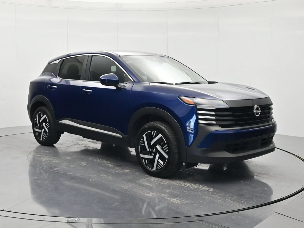 Used 2025 Nissan Kicks SV FWD image 3