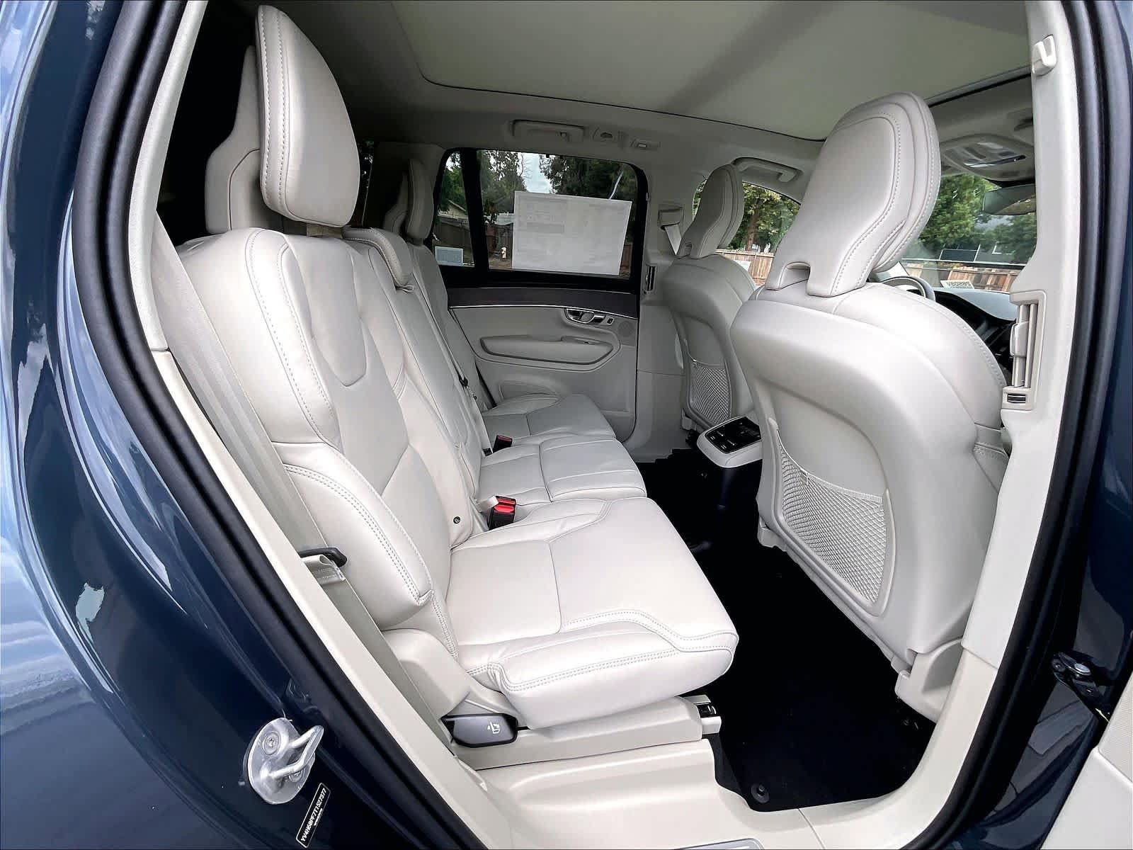 New 2026 Volvo XC90 T8 Ultra w/ Protection Package AWD/4WD image 27