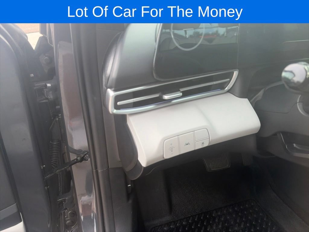 Used 2023 Hyundai Elantra Limited FWD image 22