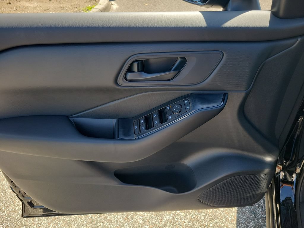 Certified 2026 Nissan Rogue S FWD image 11