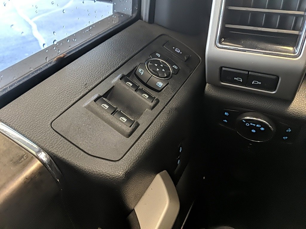 Certified 2022 Ford F350 Lariat image 26