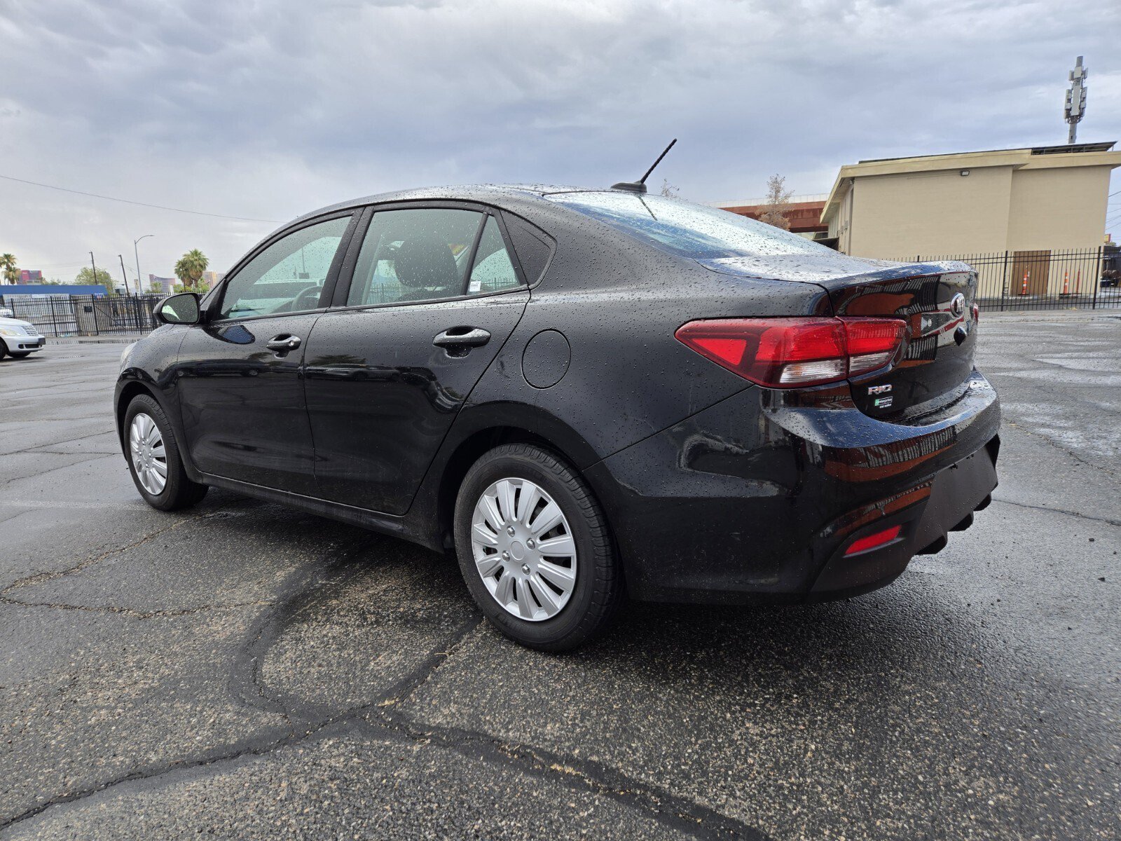 Used 2018 Kia Rio S FWD image 3