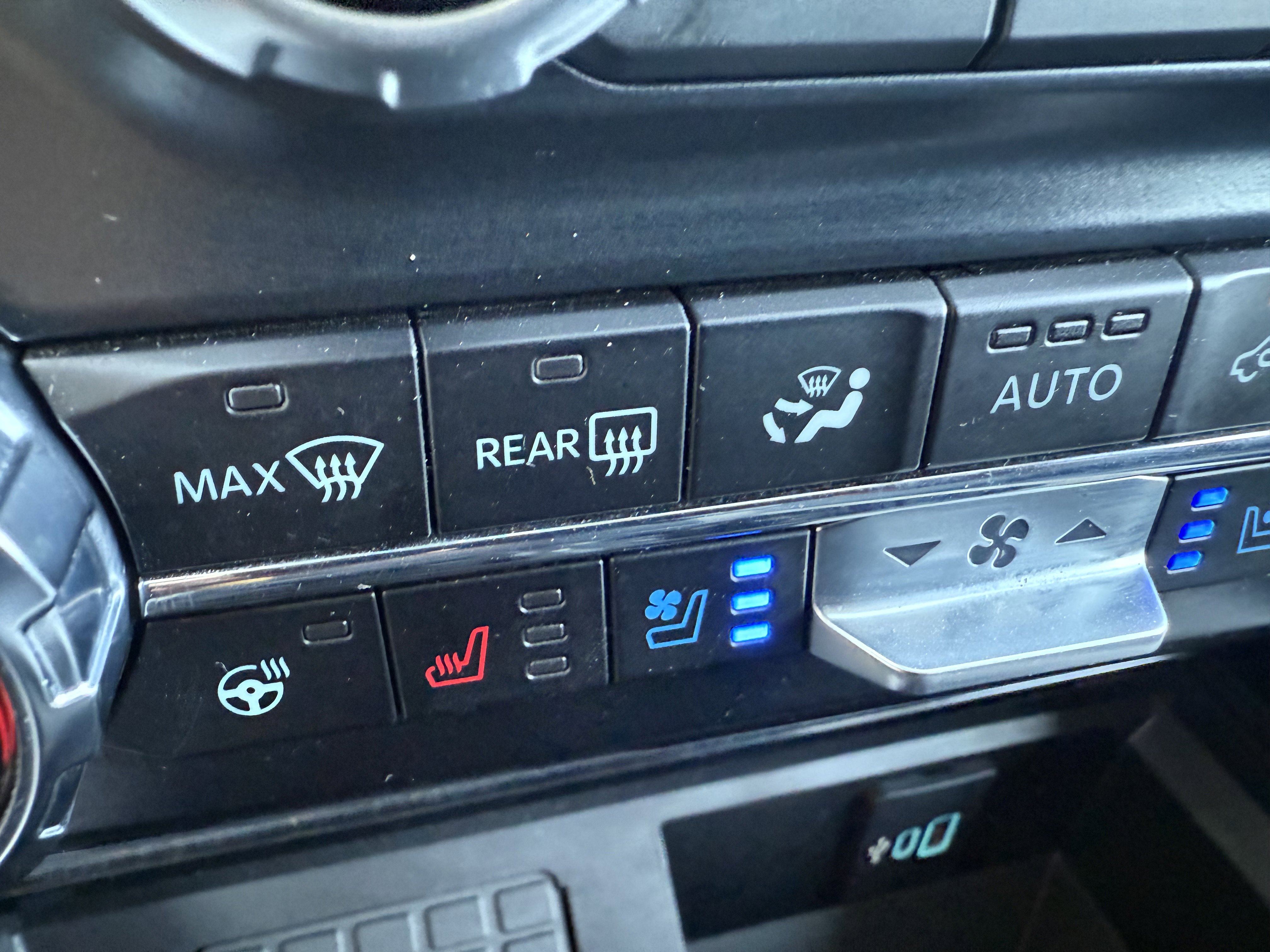 Used 2024 Ford F250 Lariat w/ Lariat Ultimate Package image 32