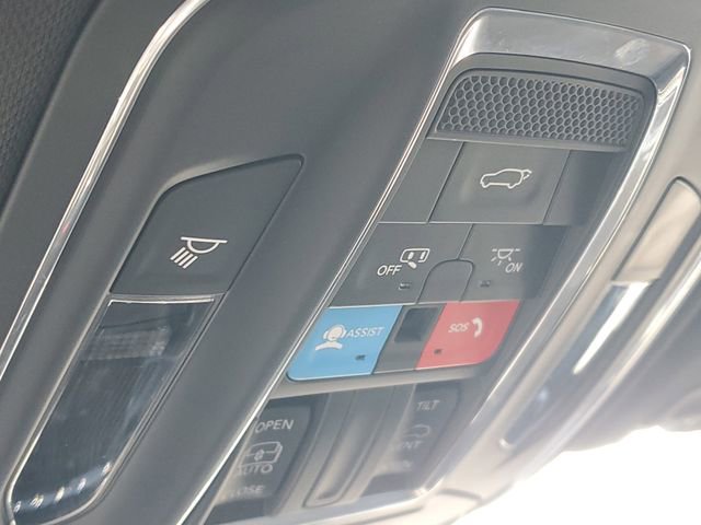 Used 2024 Jeep Grand Cherokee Altitude image 31