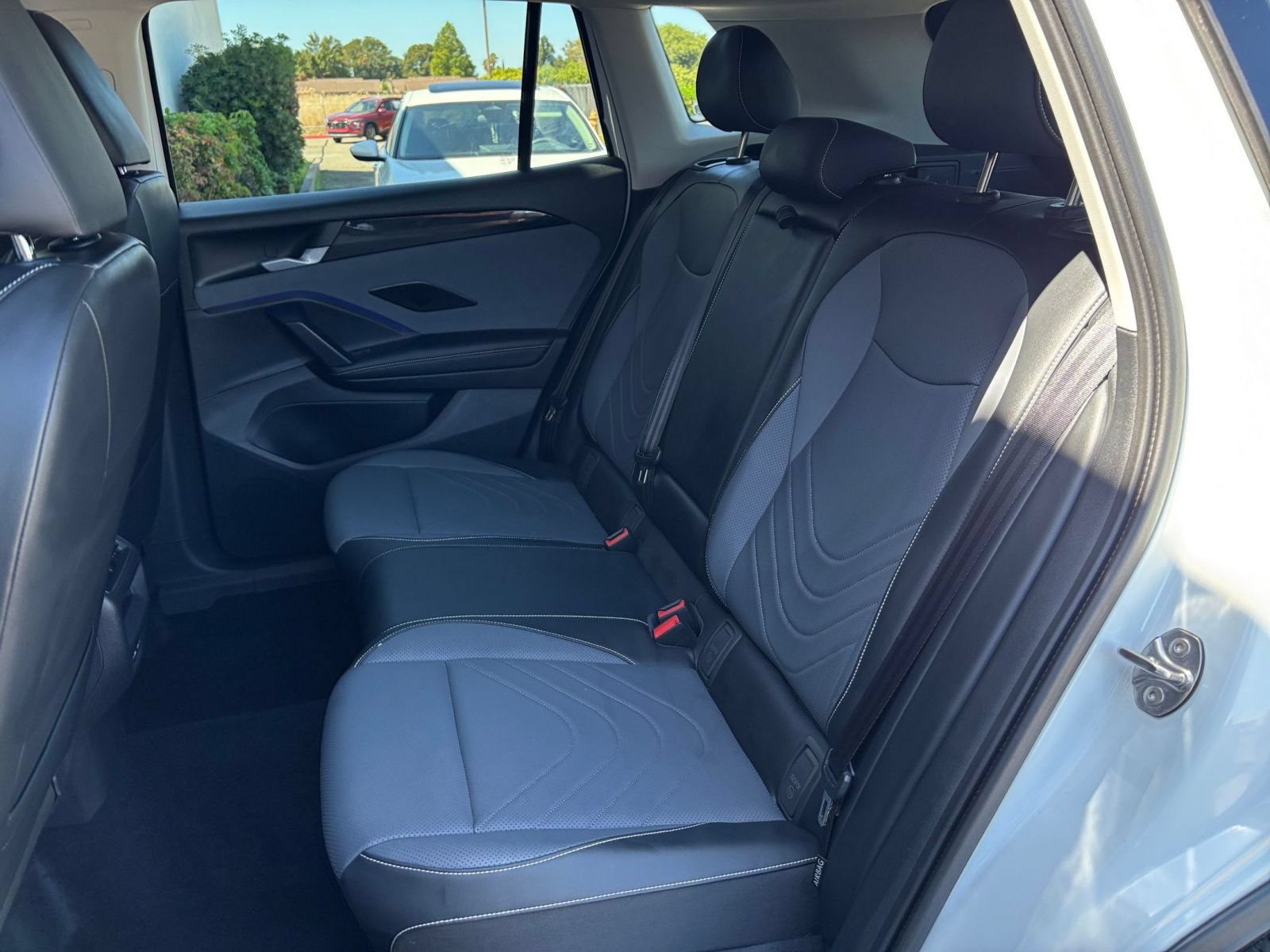 Used 2026 Volkswagen Tiguan SE AWD/4WD image 39