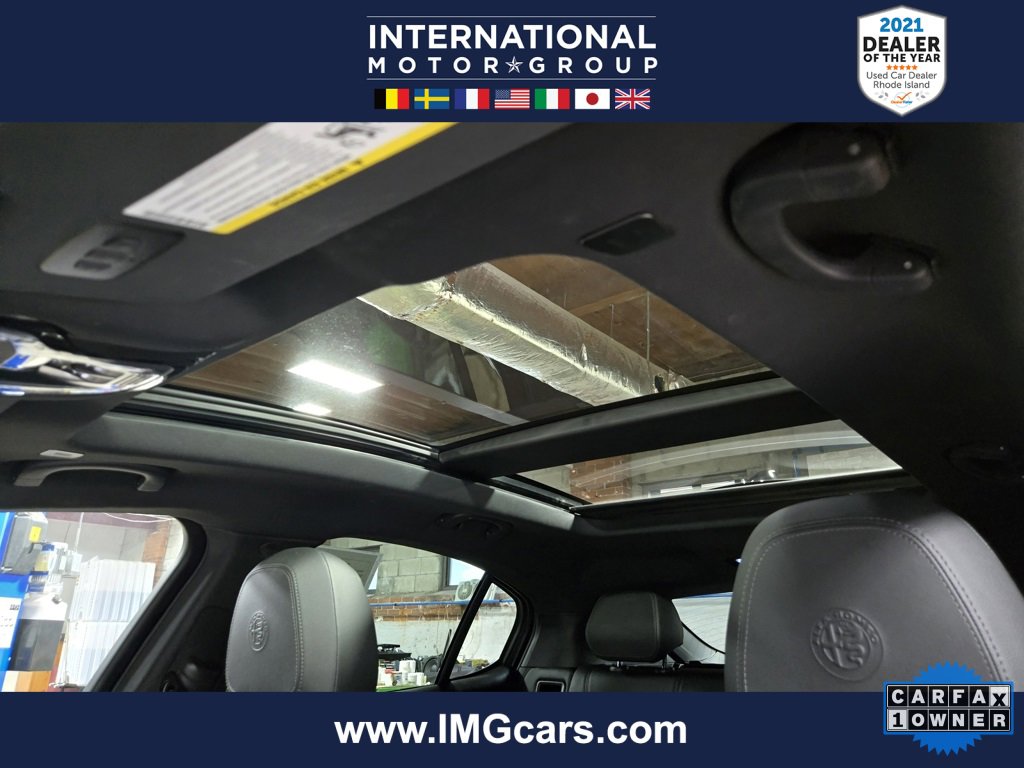 Used 2022 Alfa Romeo Stelvio Ti image 10