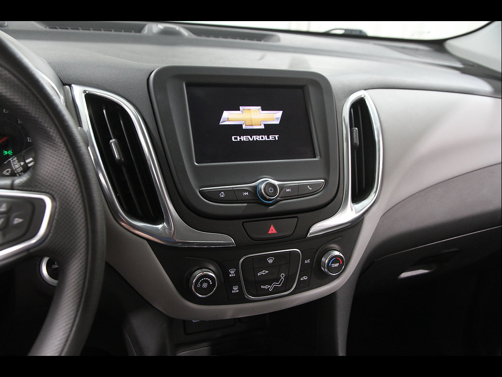 Used 2020 Chevrolet Equinox LS FWD image 9
