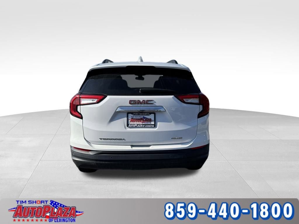 Used 2023 GMC Terrain SLE w/ Driver Convenience Package image 12