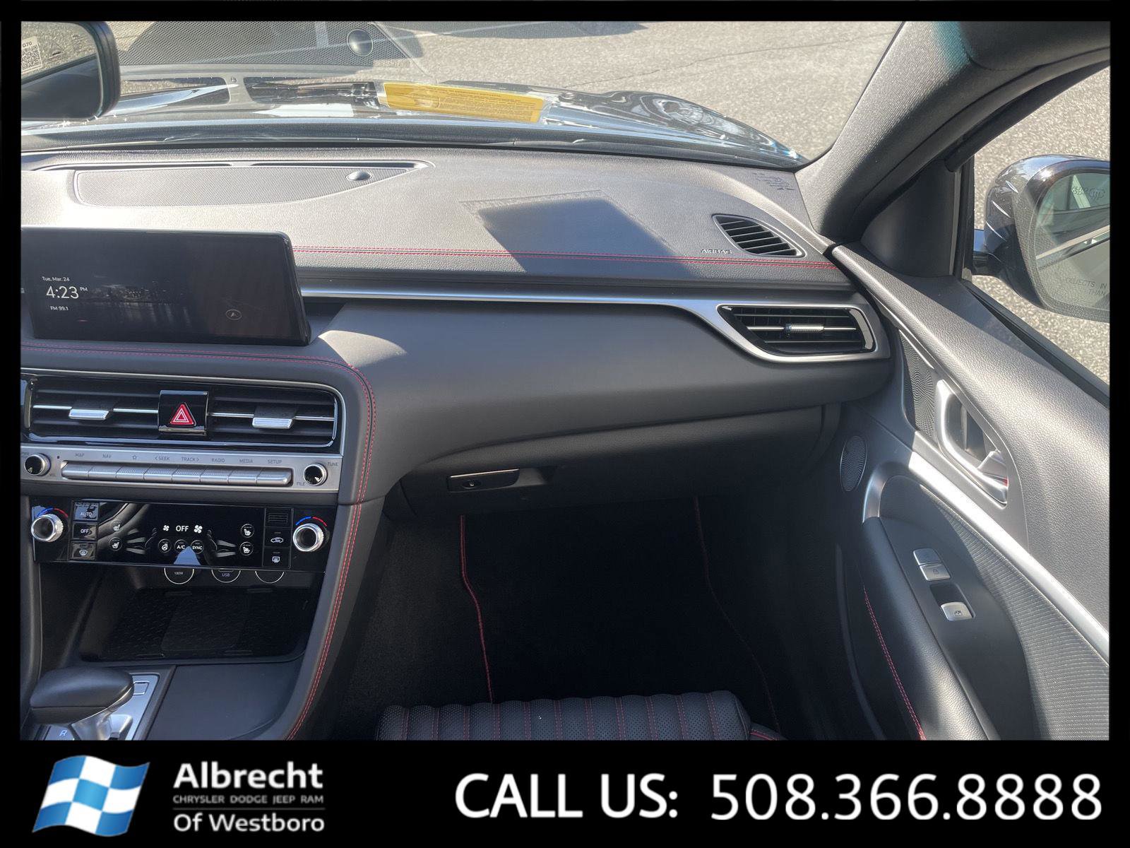 Used 2025 Genesis G70 2.5T w/ Sport Prestige Package image 22