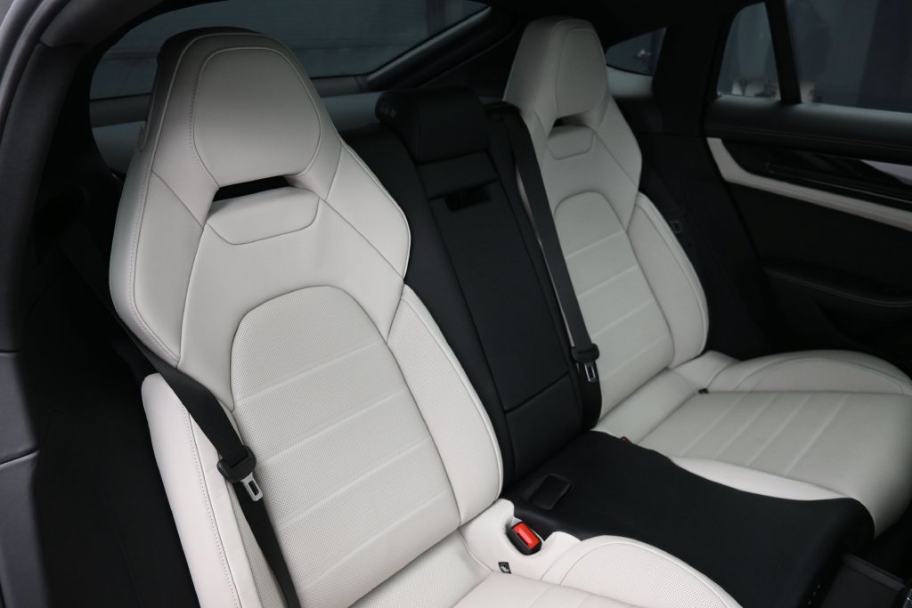 Certified 2025 Porsche Panamera 4S AWD/4WD image 27