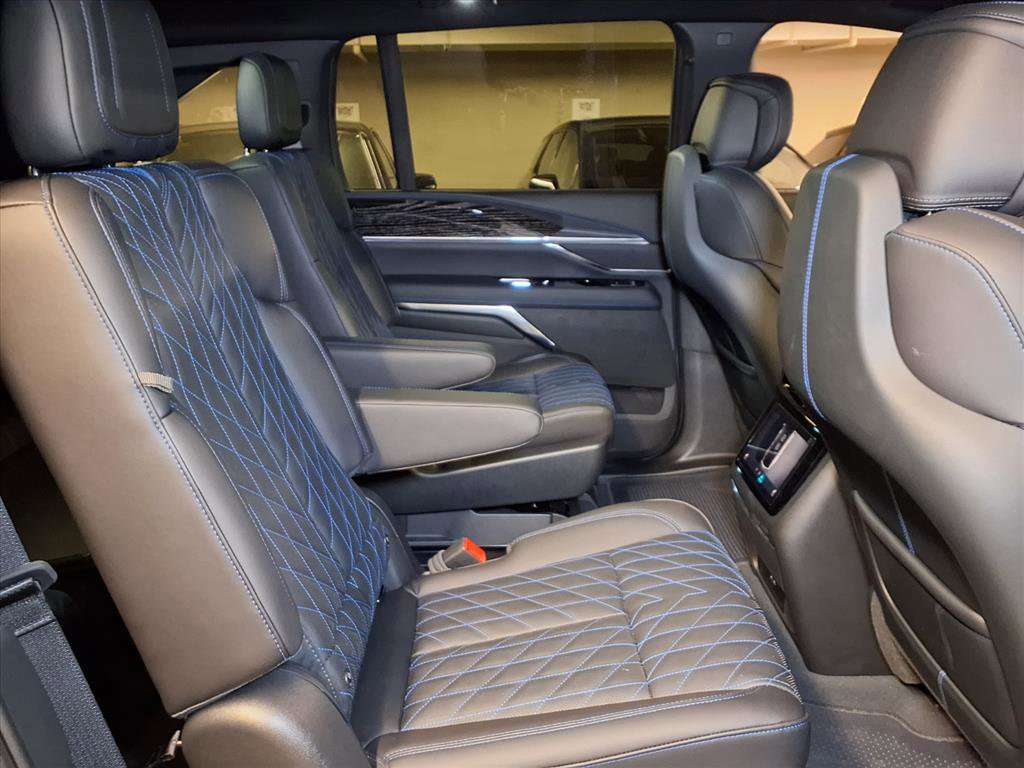 New 2026 Cadillac Escalade IQ Luxury 1 image 7