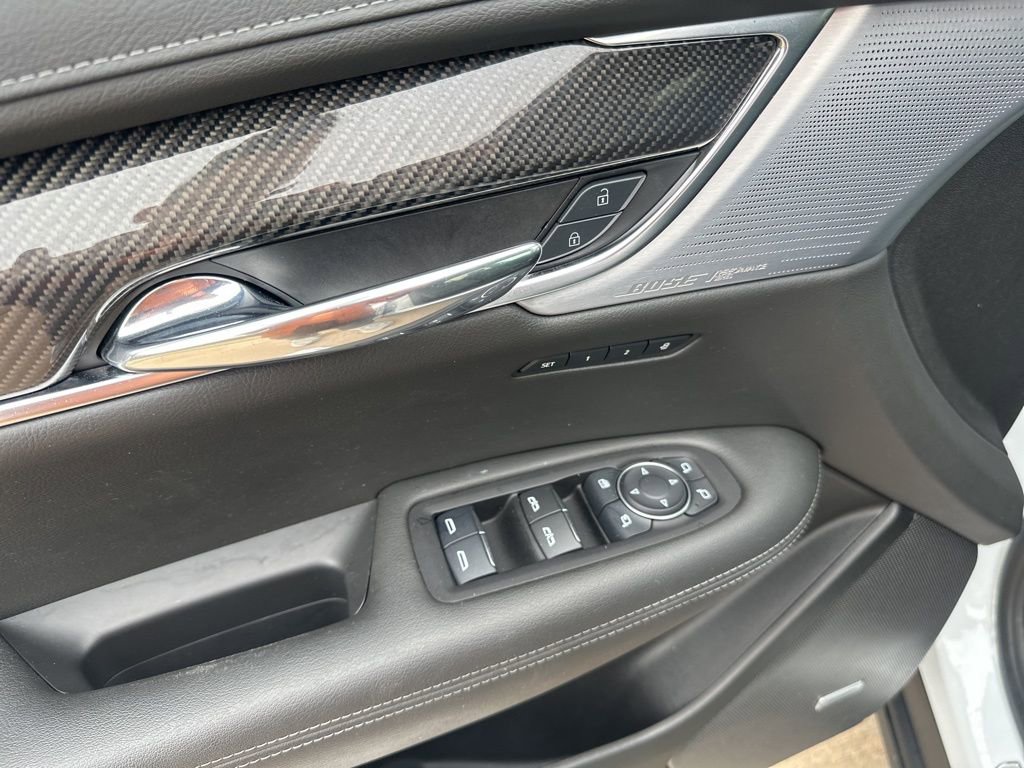 Certified 2025 Cadillac XT6 Sport w/ Technology Package image 14