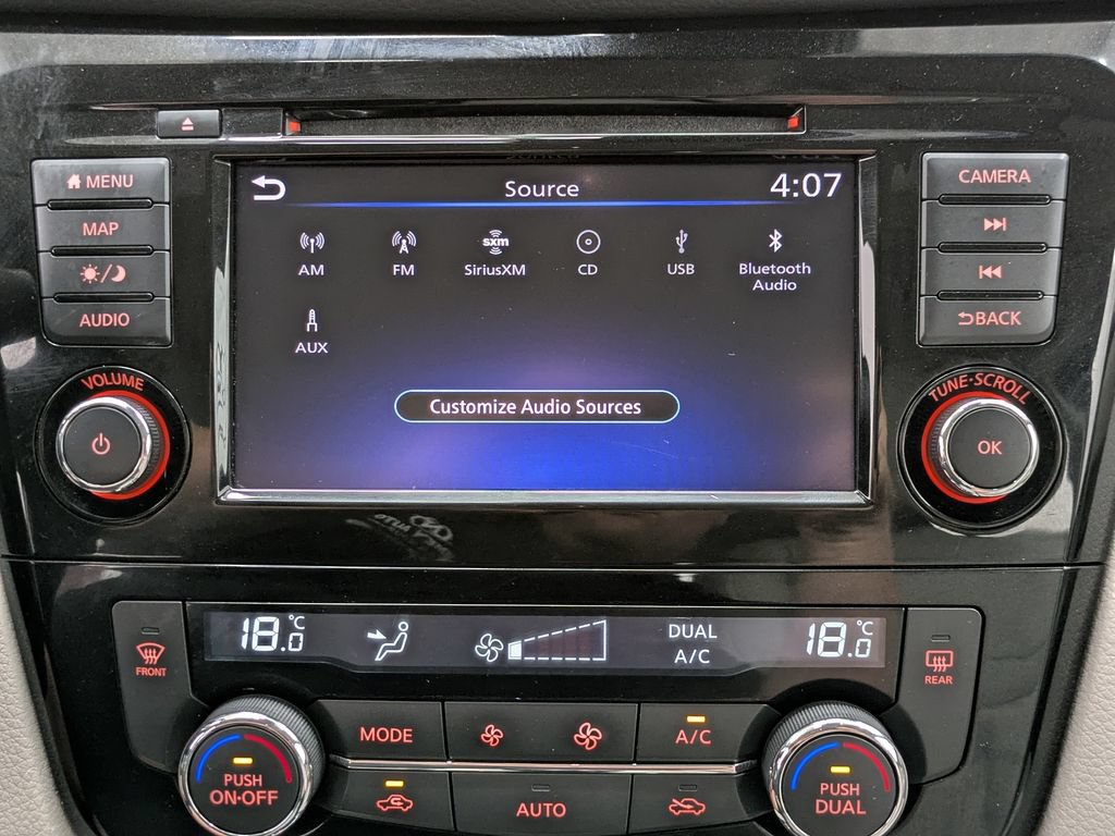 Used 2021 Nissan Rogue Sport SV AWD/4WD image 25