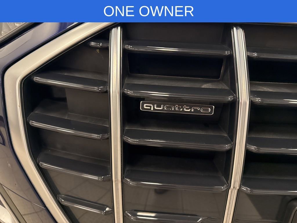 Used 2023 Audi Q5 2.0T Premium w/ Convenience Package image 5