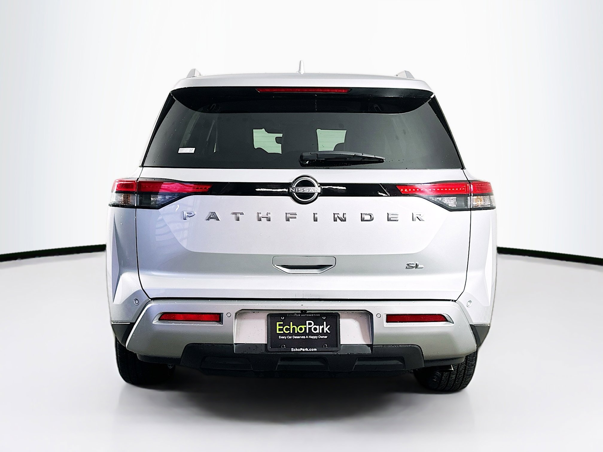 Used 2025 Nissan Pathfinder SL image 7