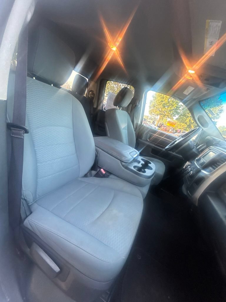 Used 2016 RAM 1500 Classic SLT RWD image 16