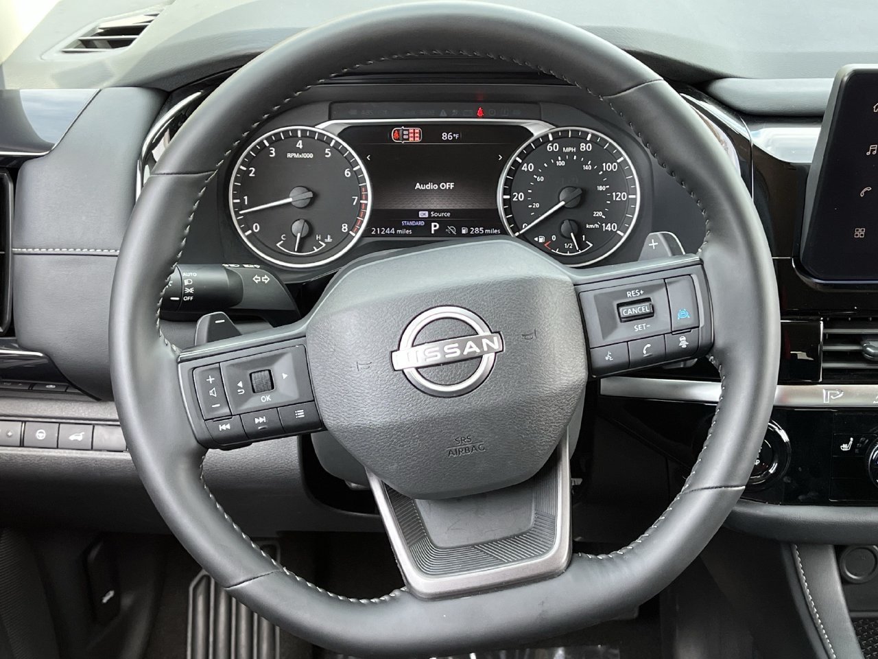 Used 2026 Nissan Pathfinder SV FWD image 11