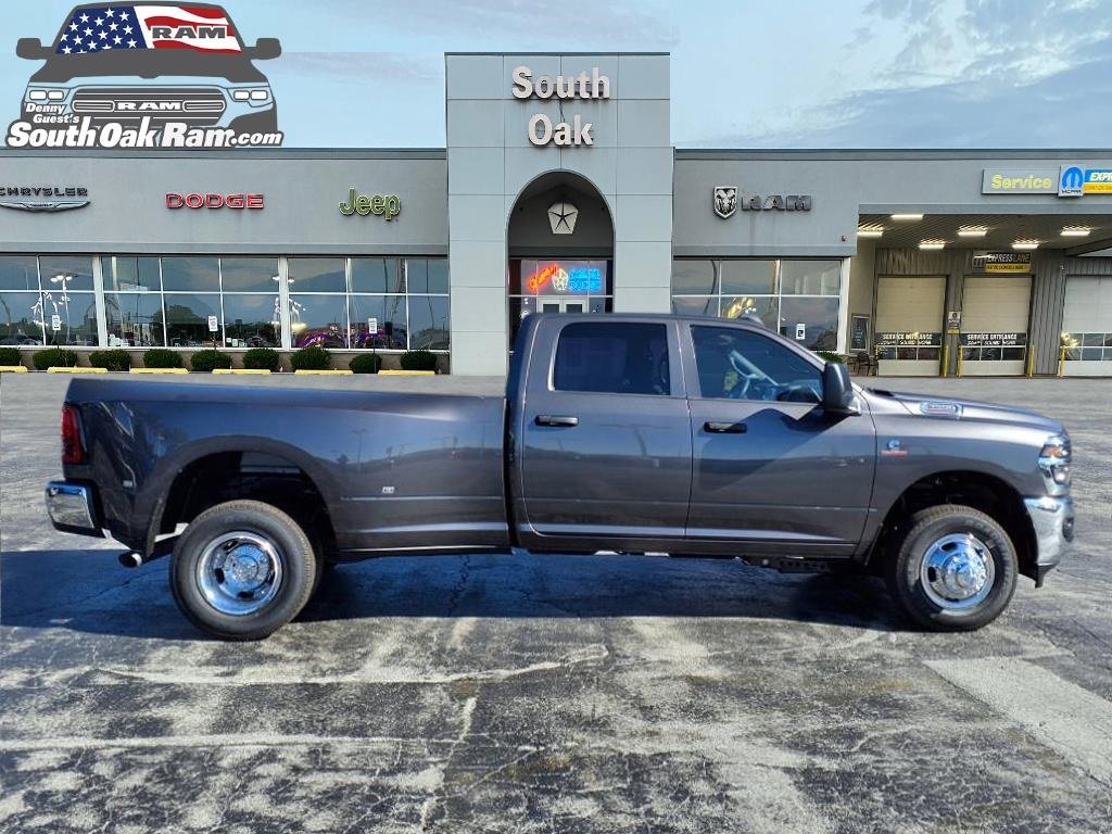 New 2026 RAM 3500 Tradesman w/ Chrome Appearance Group A image 2