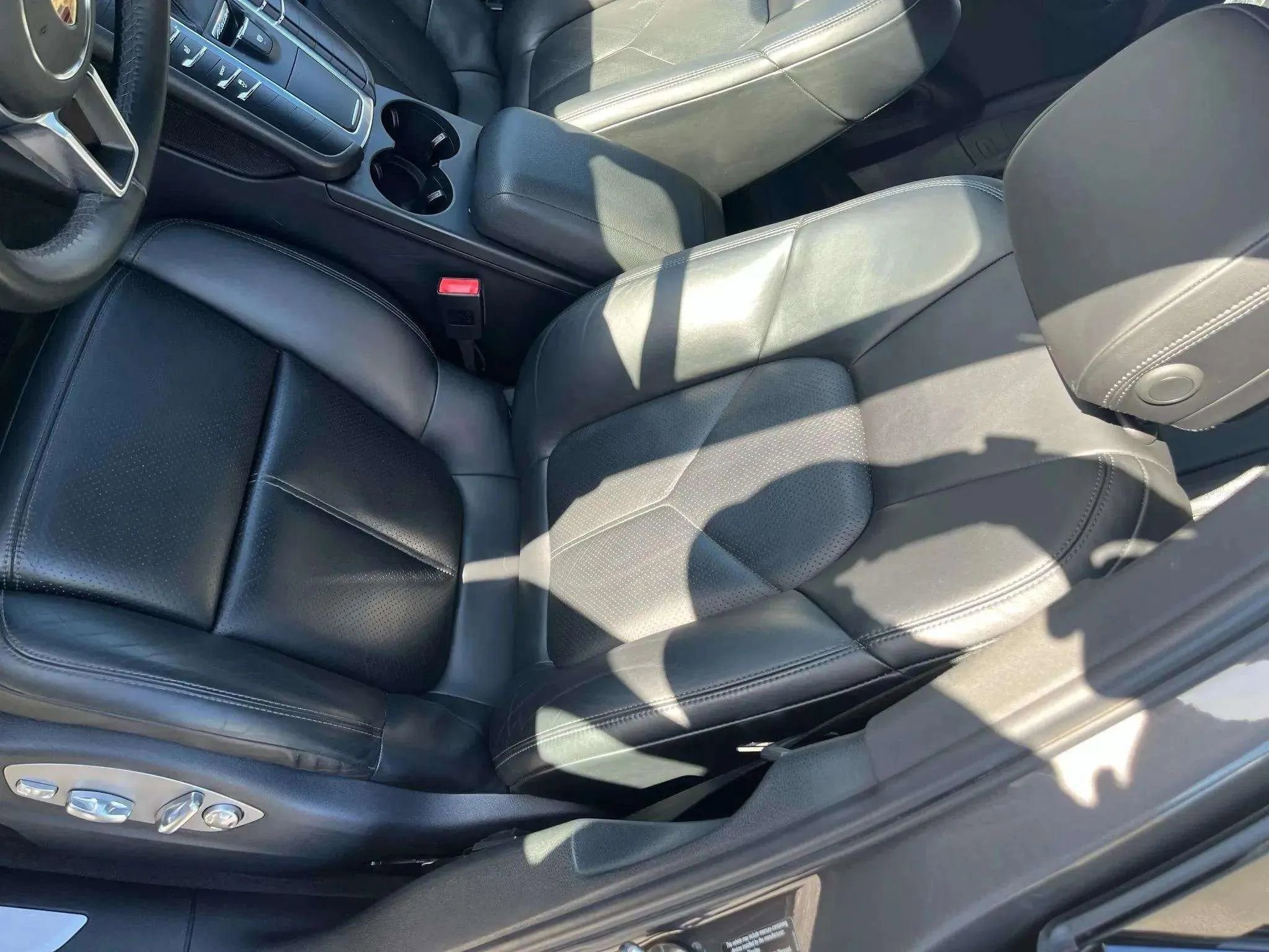 Used 2016 Porsche Macan S image 18