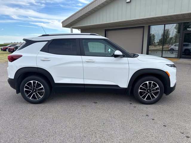 Used 2024 Chevrolet TrailBlazer LT w/ Driver Confidence Package FWD image 7